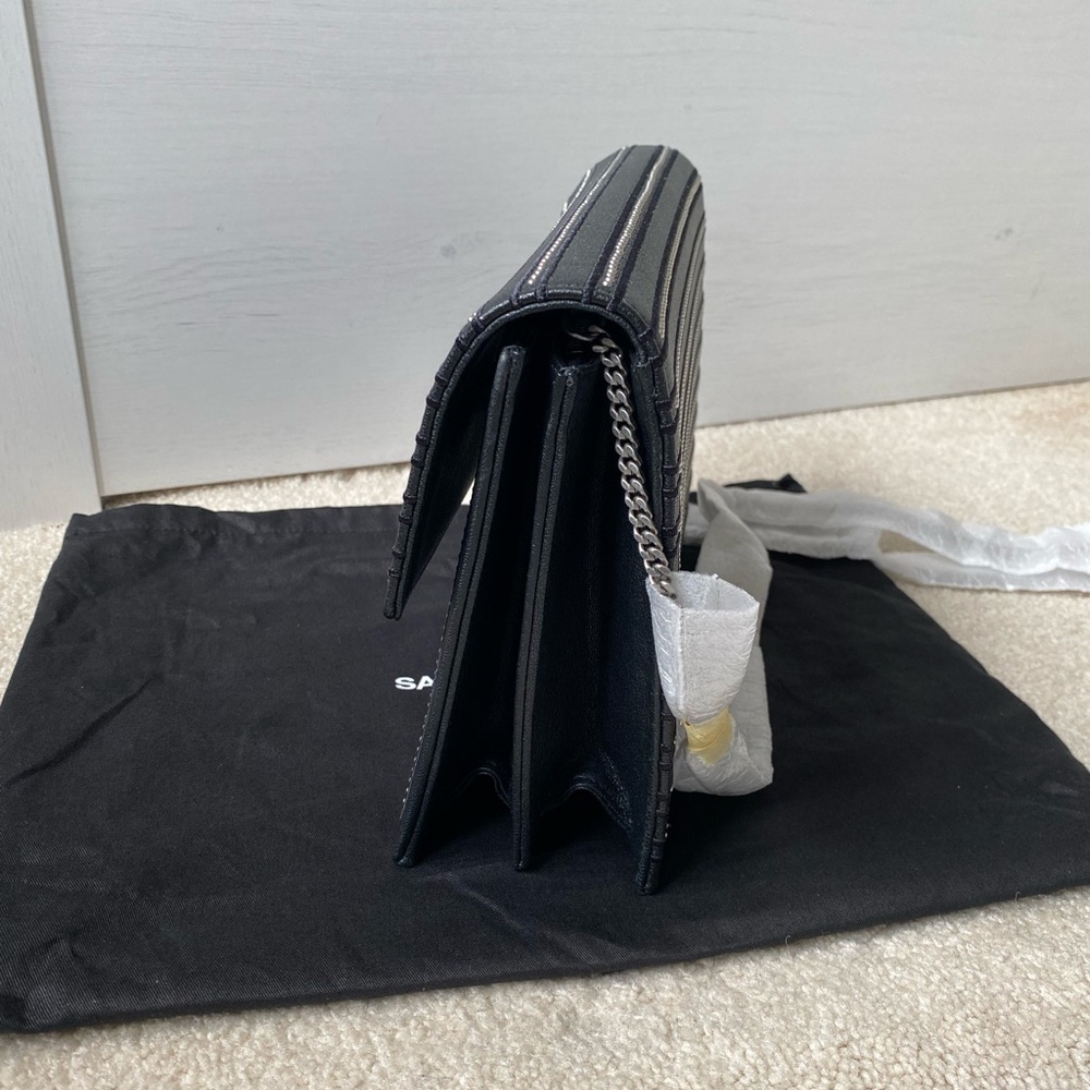 **AUTHENTIC YSL HANDBAG** - Picture 3 of 16